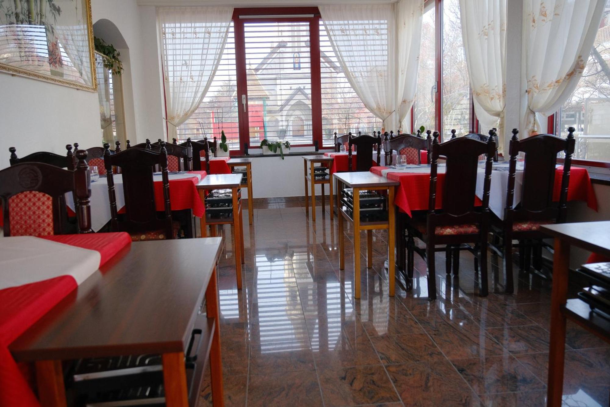 Today Appartement Famille Chippis Εξωτερικό φωτογραφία